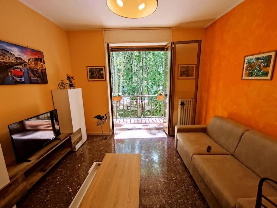 Apartment Mi Affaccio Sulla Piazza *